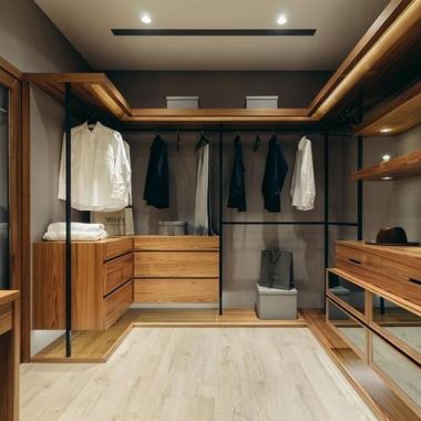 Гардеробные системы из дерева и металла