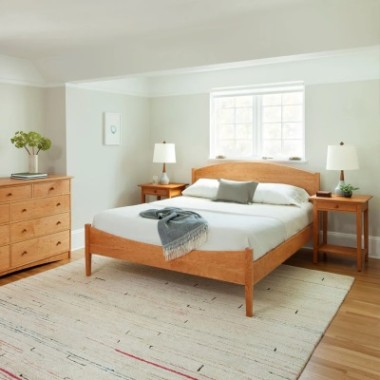 Кровати из дерева